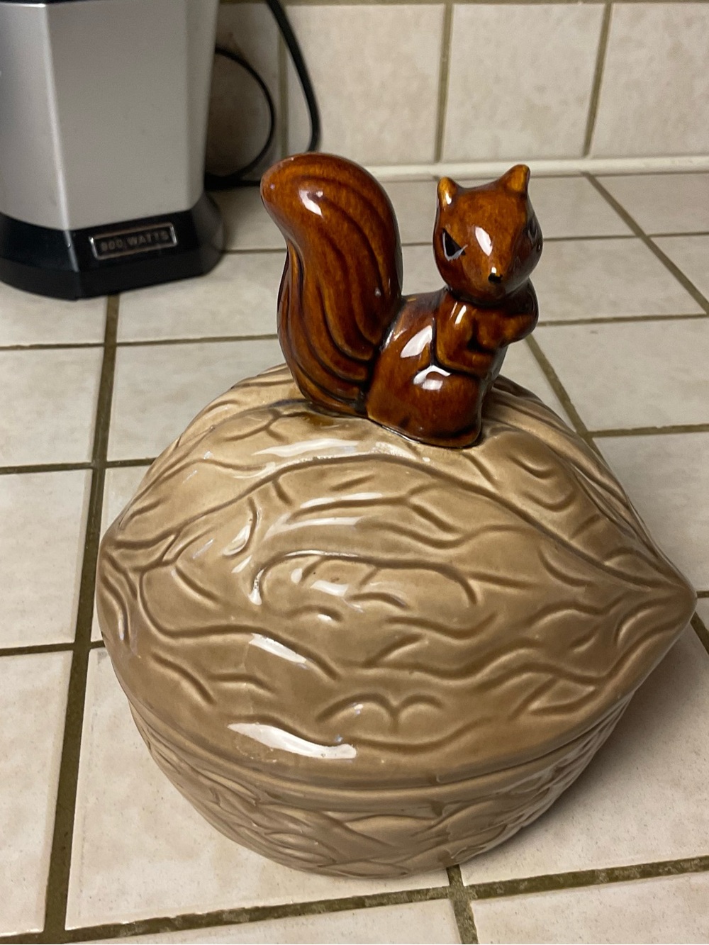 Vintage Armbee Taiwan Squirrel Nut Bowl Cookie jar Woodland Cottagecore Canister